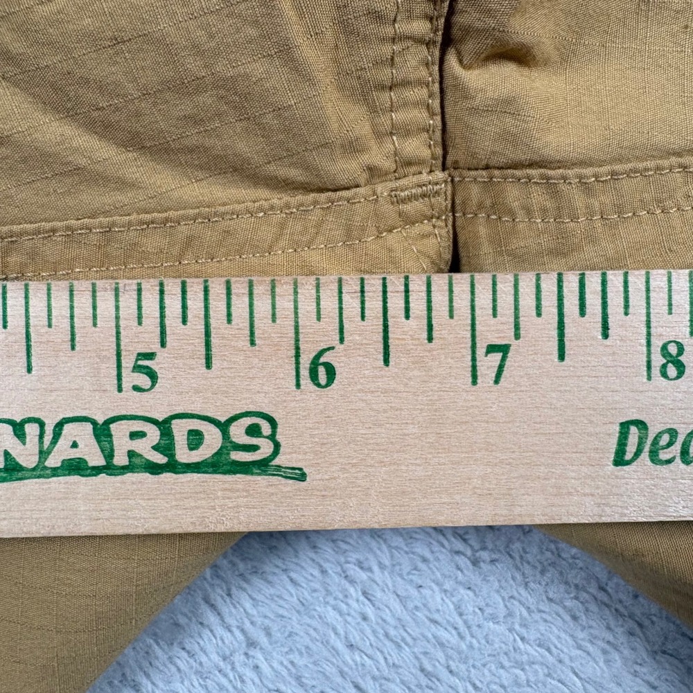 The North Face Mens Cargo Shorts in Tan with Black Belt Detail - Picture 5 of 8